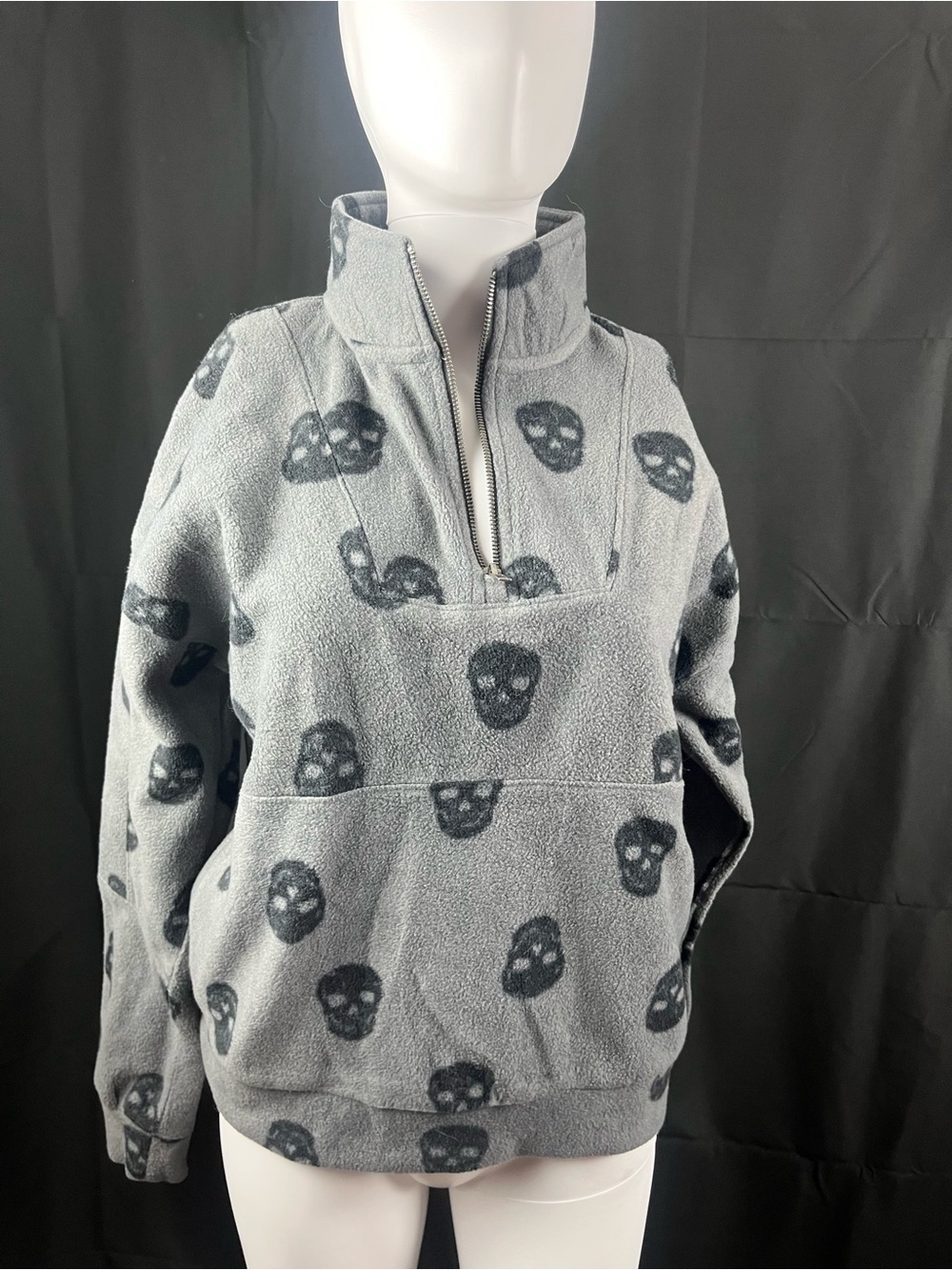 Pink Rose Gray Skull Print Half-Zip Fleece Pullover